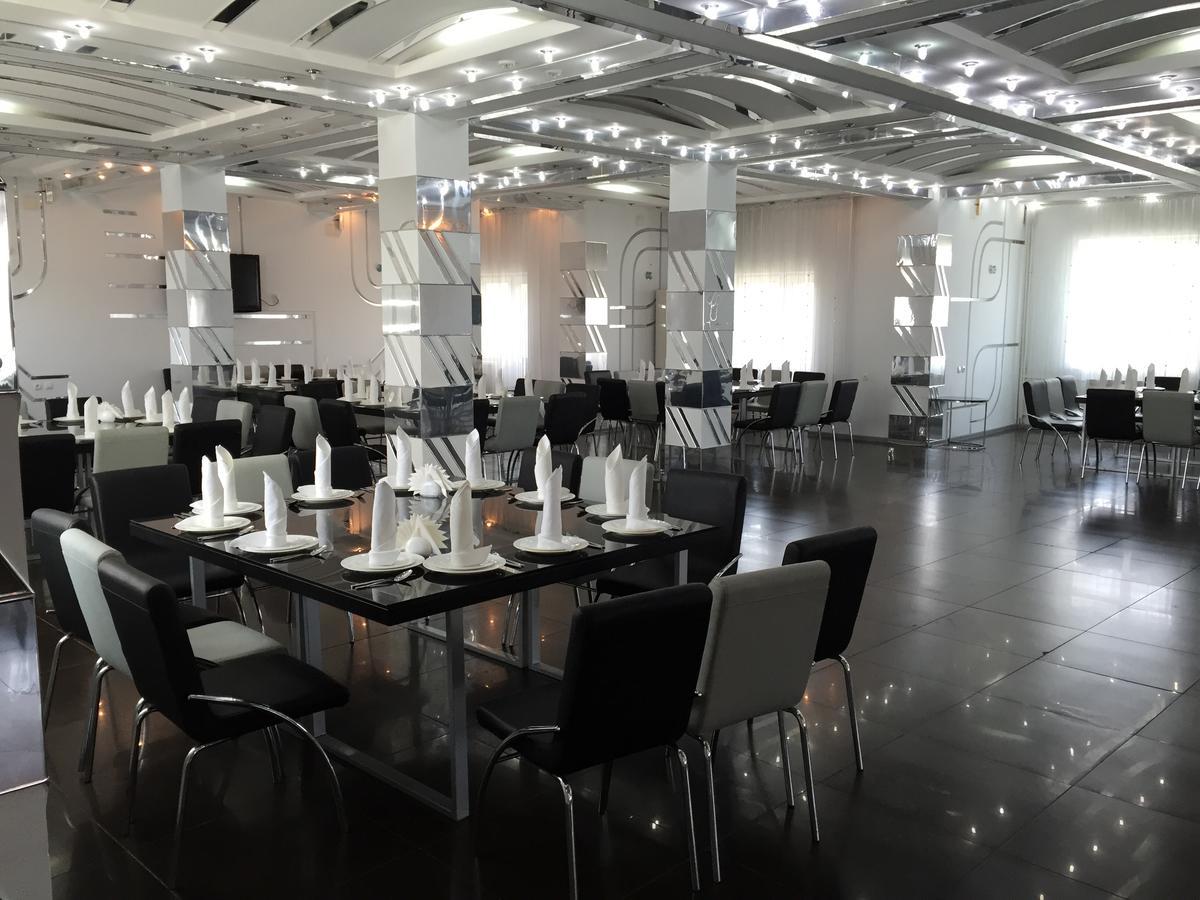 Hotel Ark Ms Taraz Zewnętrze zdjęcie
