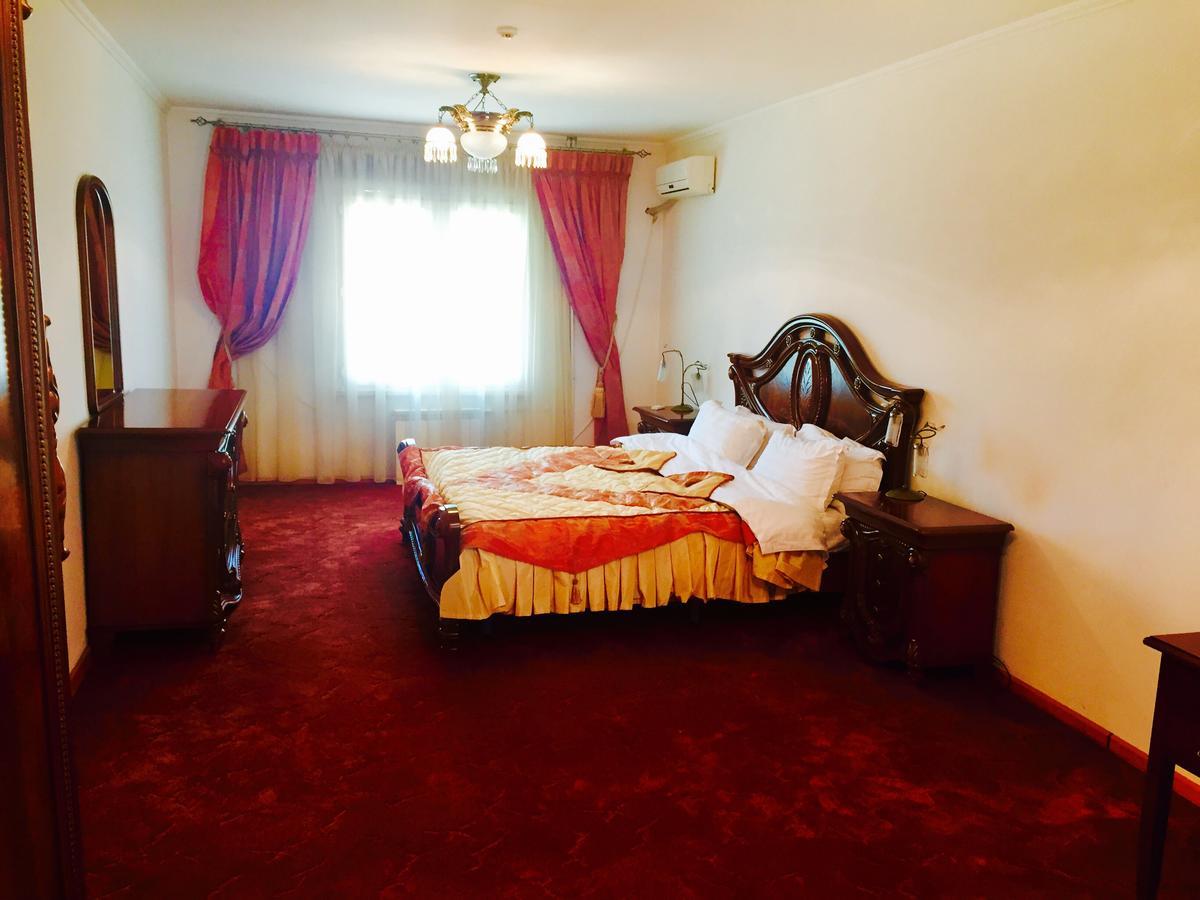 Hotel Ark Ms Taraz Zewnętrze zdjęcie