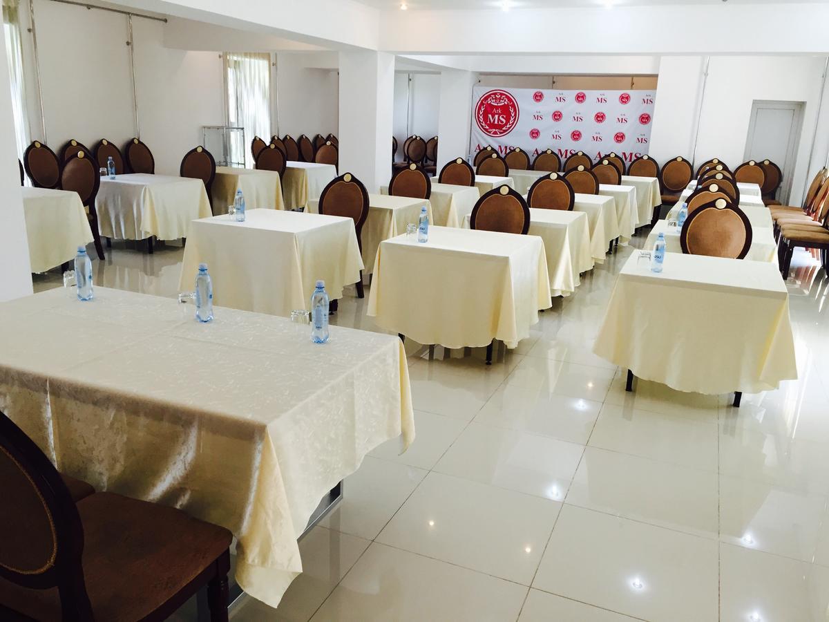 Hotel Ark Ms Taraz Zewnętrze zdjęcie